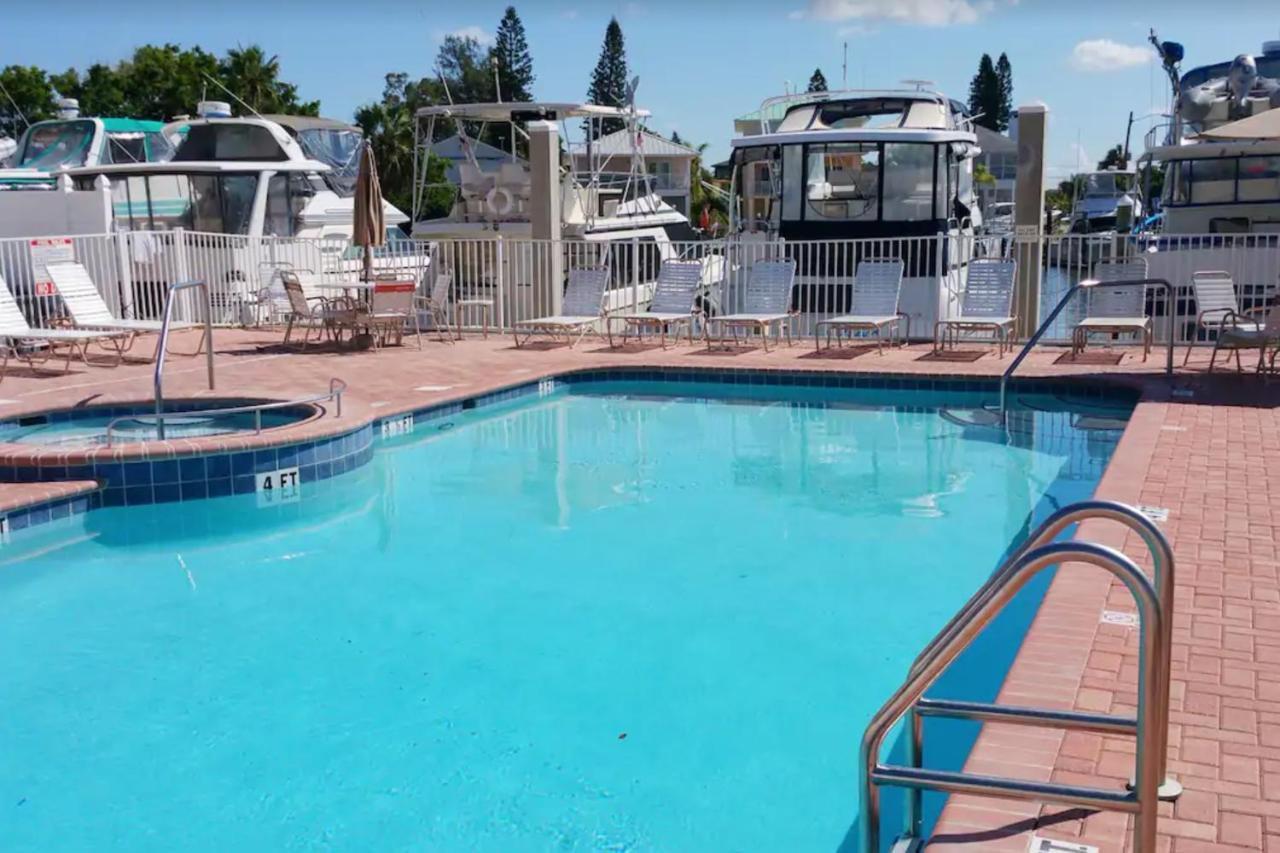 Bay Front Oasis Leilighet St. Pete Beach Eksteriør bilde